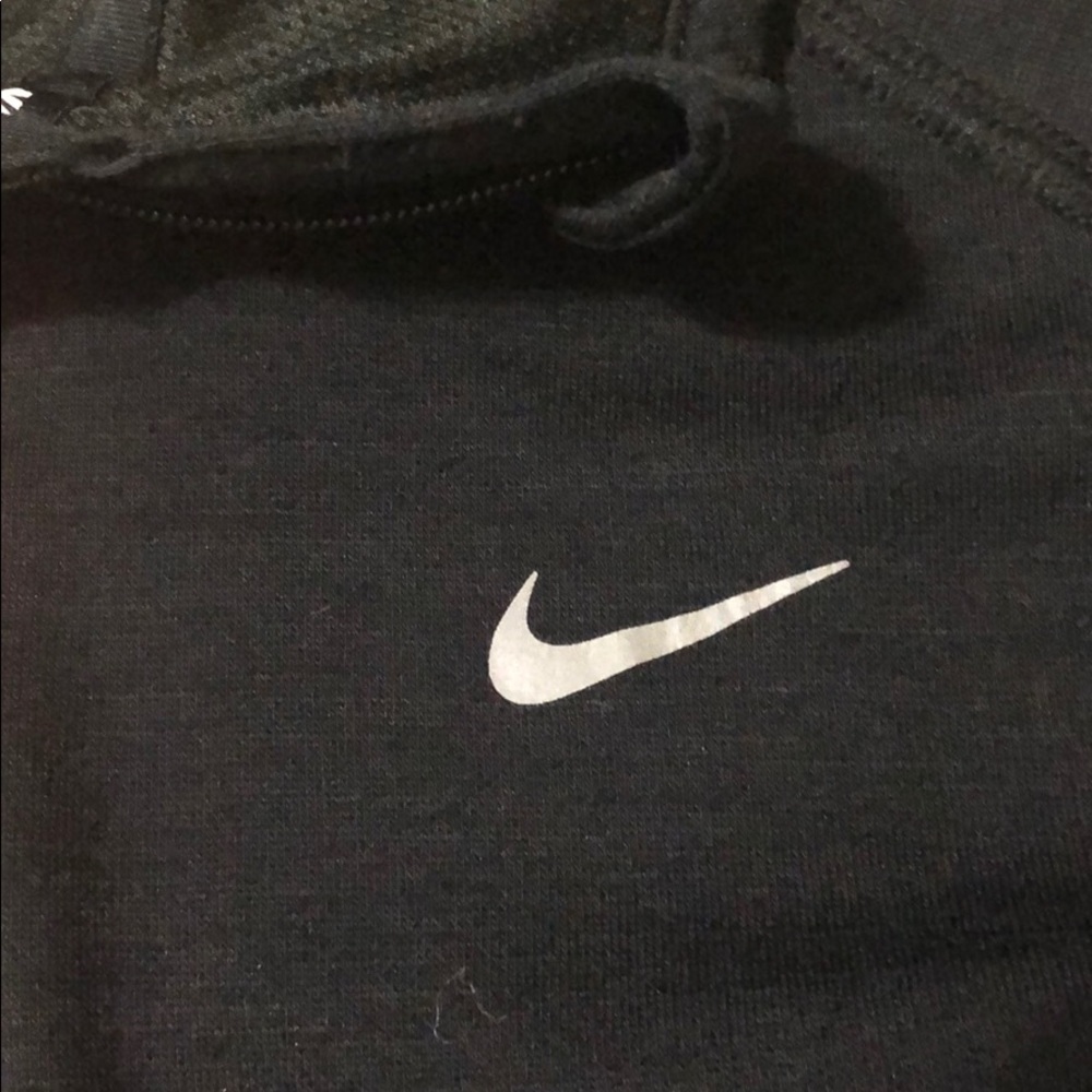 Black Nike Dri-Fit sweater - Picture 5 of 5
